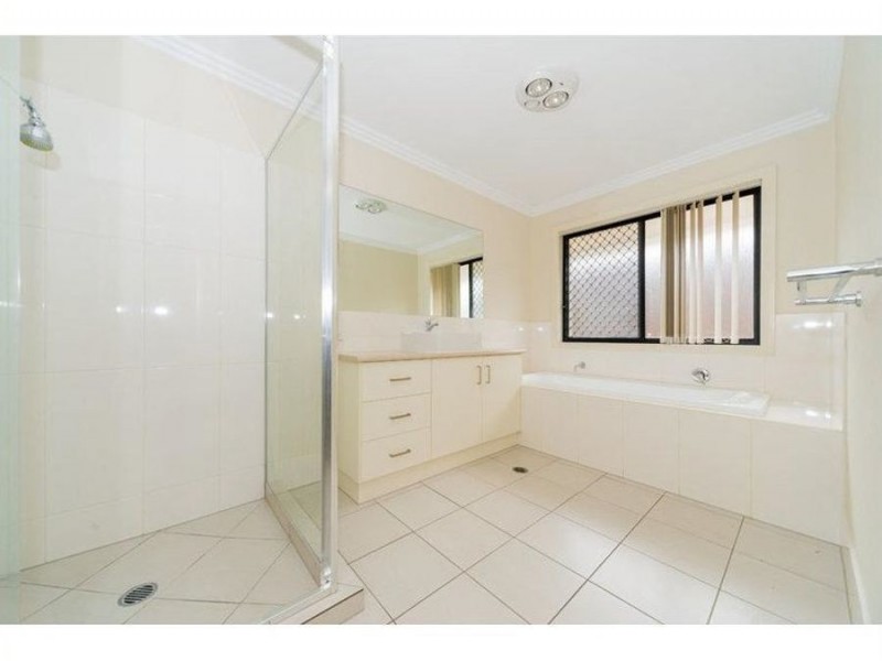 23 Azure Way, Coomera QLD 4209