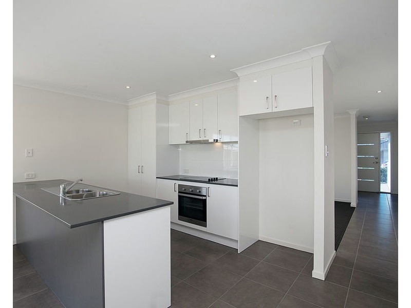 19 Tiffany Way, Pimpama QLD 4209