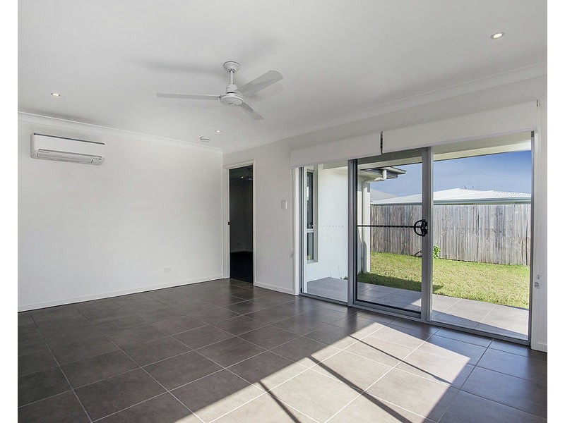 19 Tiffany Way, Pimpama QLD 4209