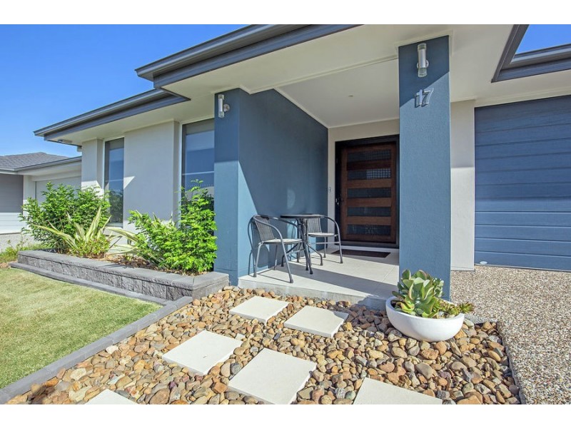 17 Saltwater Street, Pimpama QLD 4209