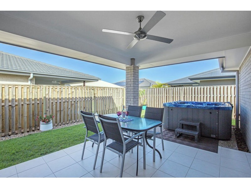 17 Saltwater Street, Pimpama QLD 4209
