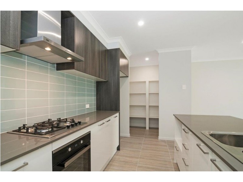 16A Looby Crescent, Pimpama QLD 4209