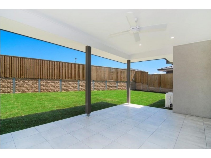 16A Looby Crescent, Pimpama QLD 4209