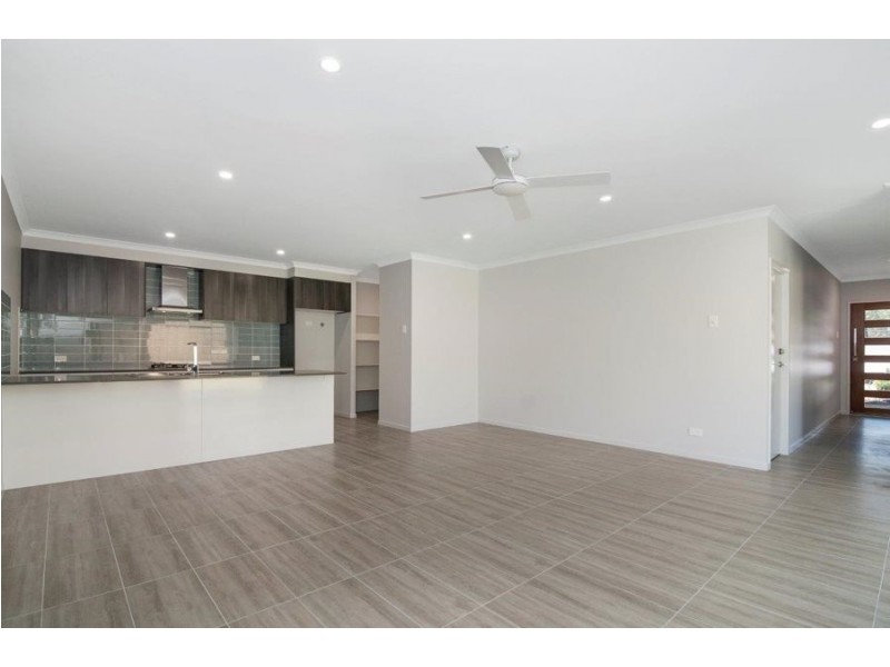 16A Looby Crescent, Pimpama QLD 4209
