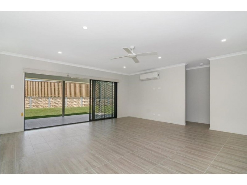 16A Looby Crescent, Pimpama QLD 4209