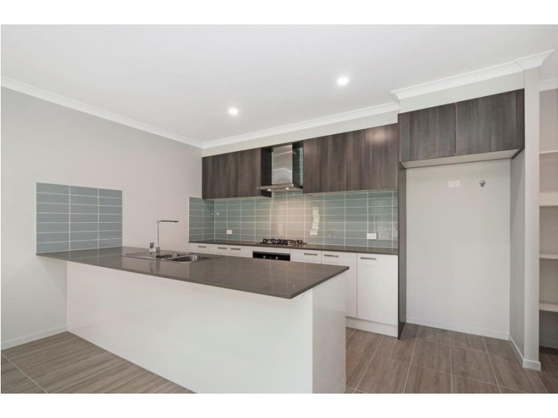 16A Looby Crescent, Pimpama QLD 4209