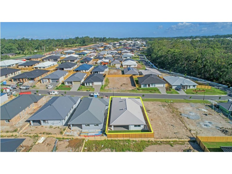 8 Barak Street, Pimpama QLD 4209