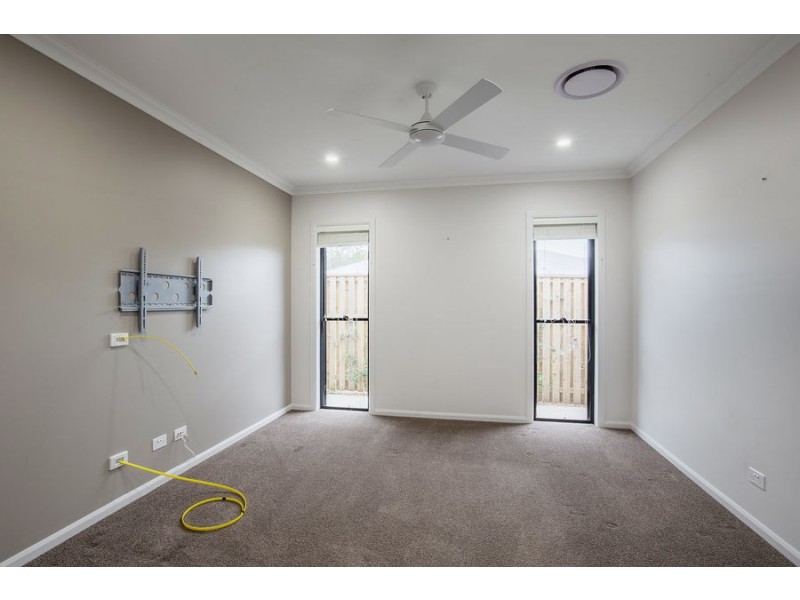 11 Melville Drive, Pimpama QLD 4209