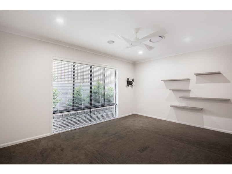 11 Melville Drive, Pimpama QLD 4209