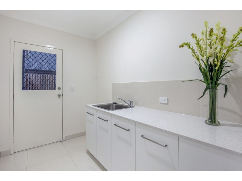 10 Kinglake Crescent, Pimpama QLD 4209