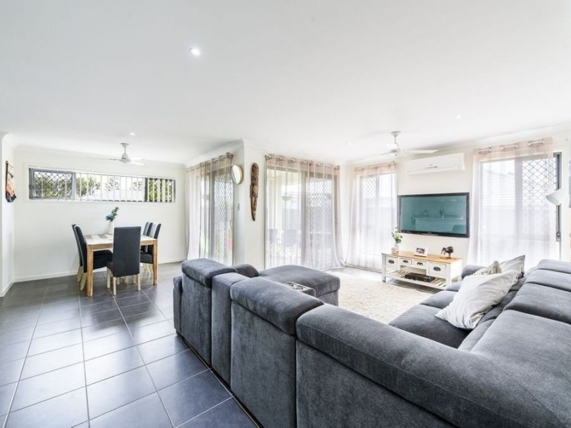 20 Azure Way, Coomera QLD 4209