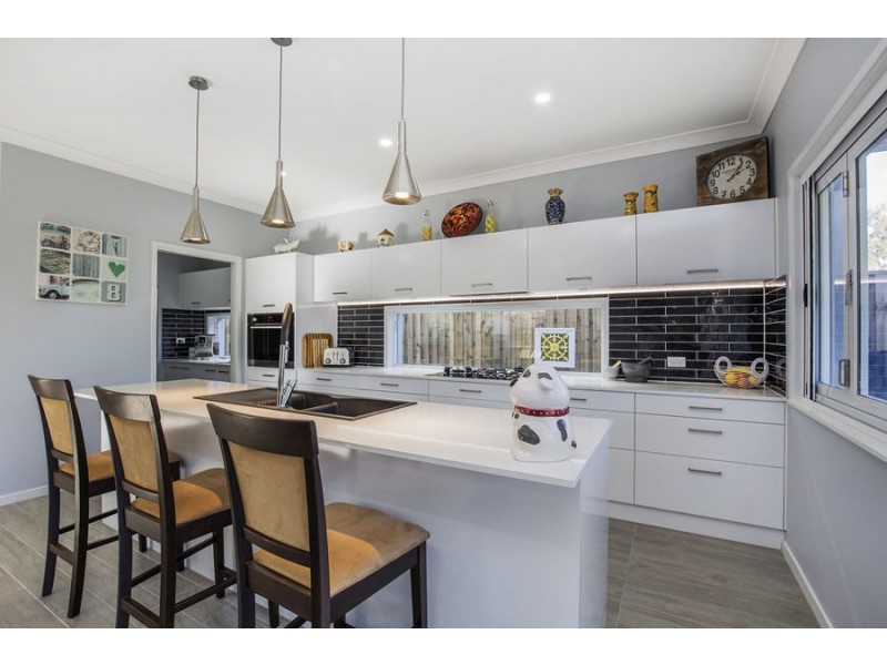 14 Melville Drive, Pimpama QLD 4209