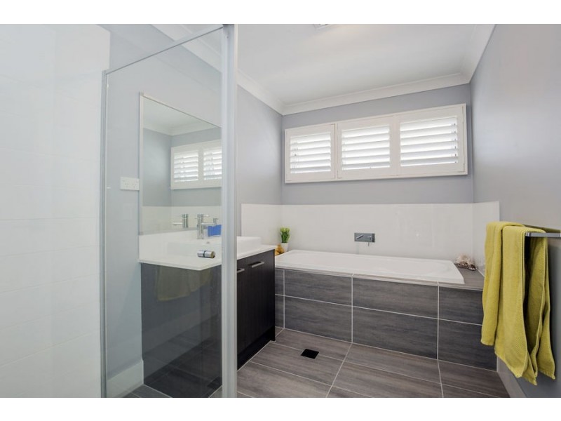 14 Melville Drive, Pimpama QLD 4209