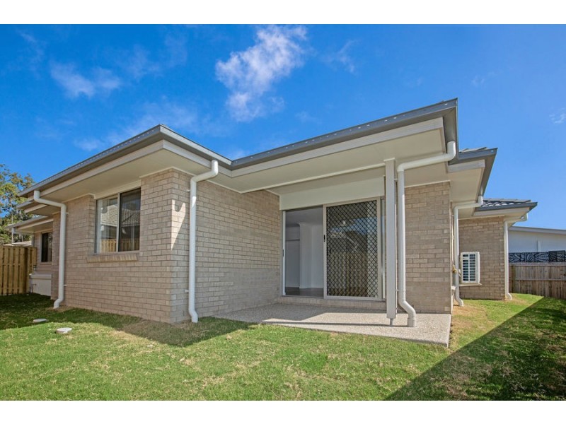 4 Oxford St, Pimpama QLD 4209