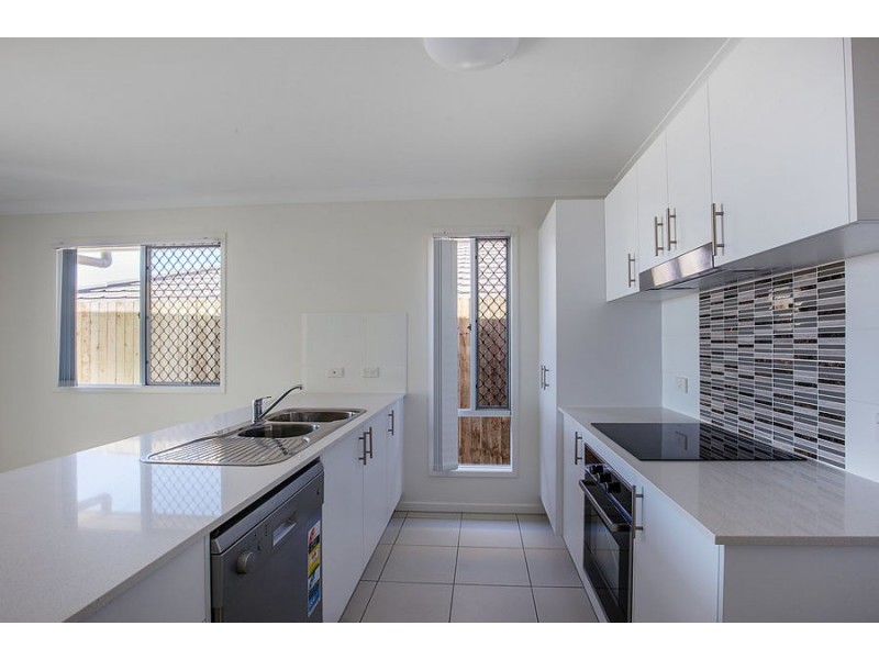 12 Graham St, Pimpama QLD 4209