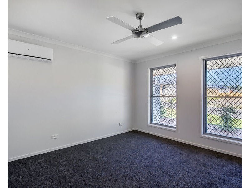 8 Barak St, Pimpama QLD 4209