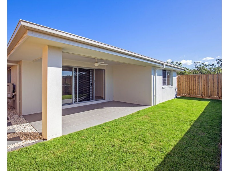 8 Barak St, Pimpama QLD 4209