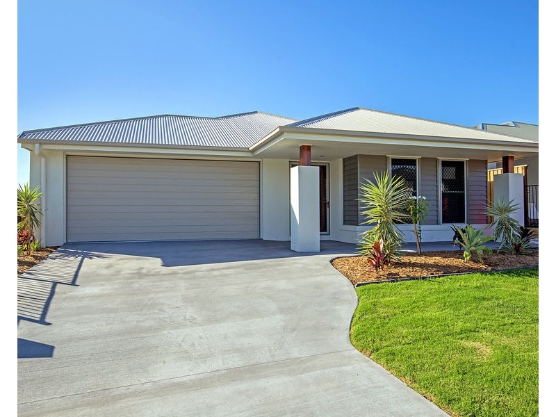 8 Barak St, Pimpama QLD 4209