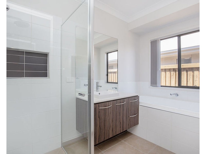 21 Forrestdale St, Coomera QLD 4209