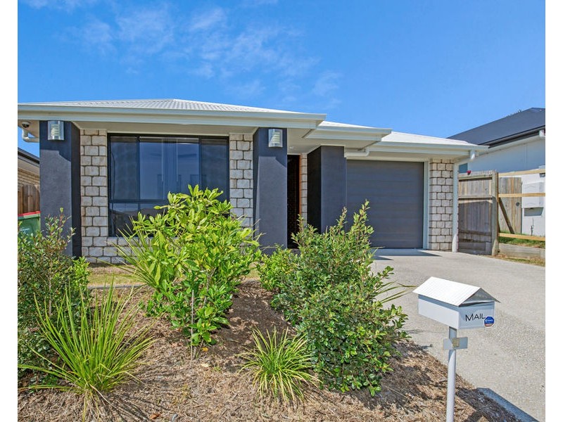 4 Augusta Boulevard, Pimpama QLD 4209