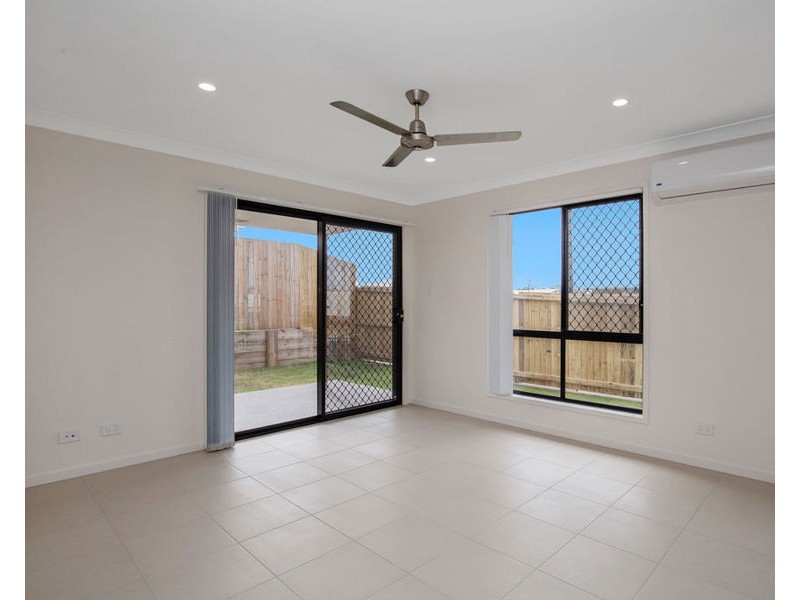6 Ewan St, Pimpama QLD 4209