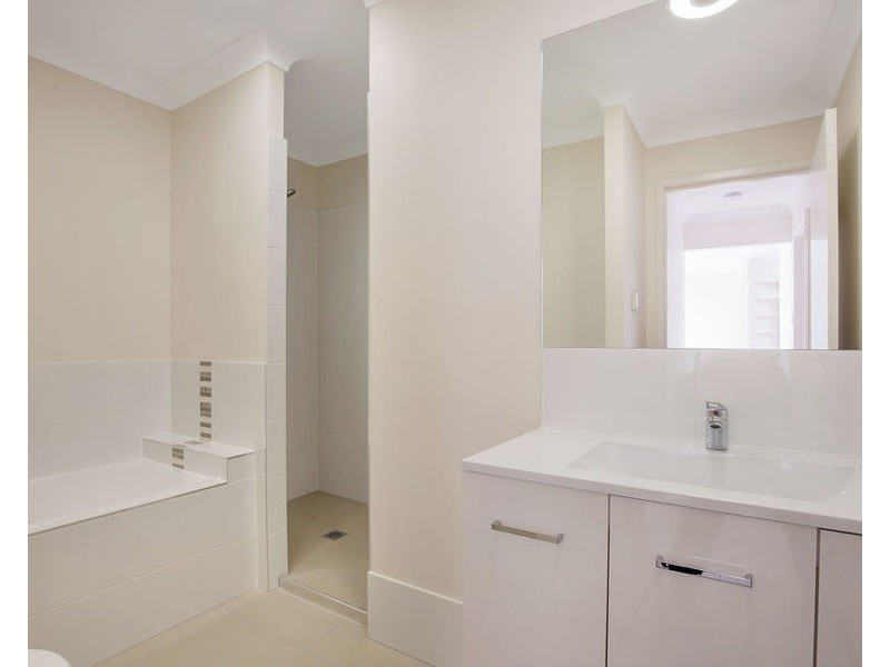 6 Ewan St, Pimpama QLD 4209