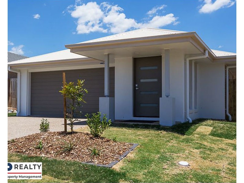 35 Charles Ave, Pimpama QLD 4209