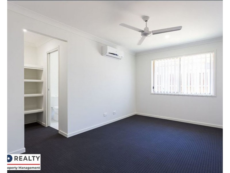 35 Charles Ave, Pimpama QLD 4209
