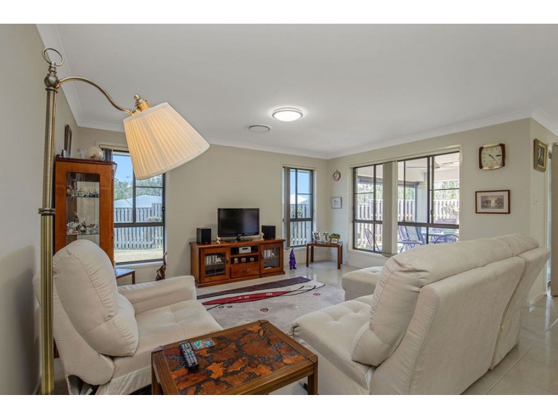 2 Longstaff Crescent, Pimpama QLD 4209