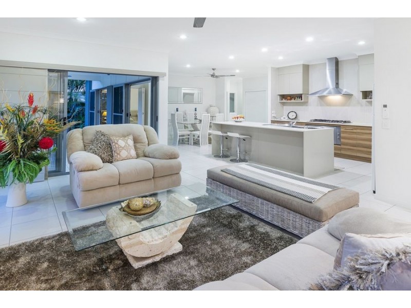 2 Orlando Drive, Coomera QLD 4209
