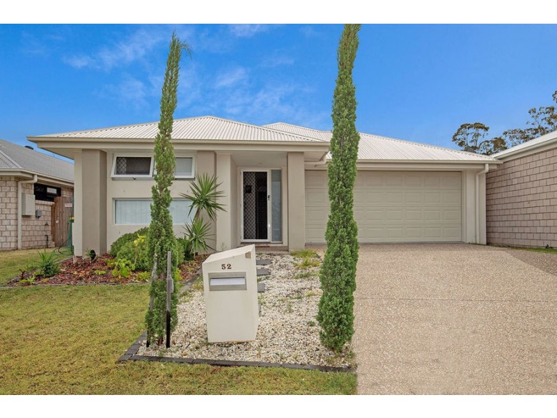 52 Dixon Drive, Pimpama QLD 4209