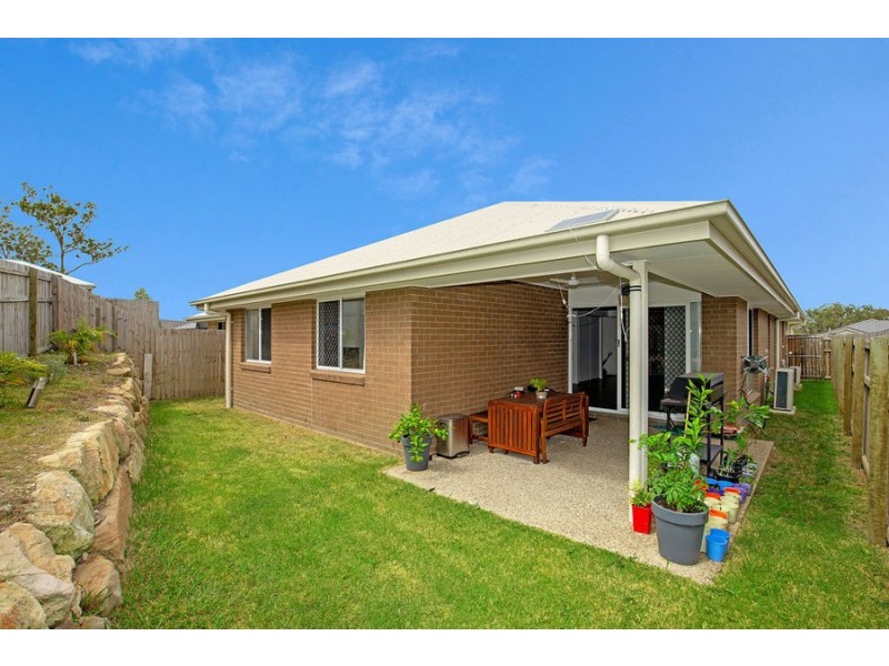 52 Dixon Drive, Pimpama QLD 4209