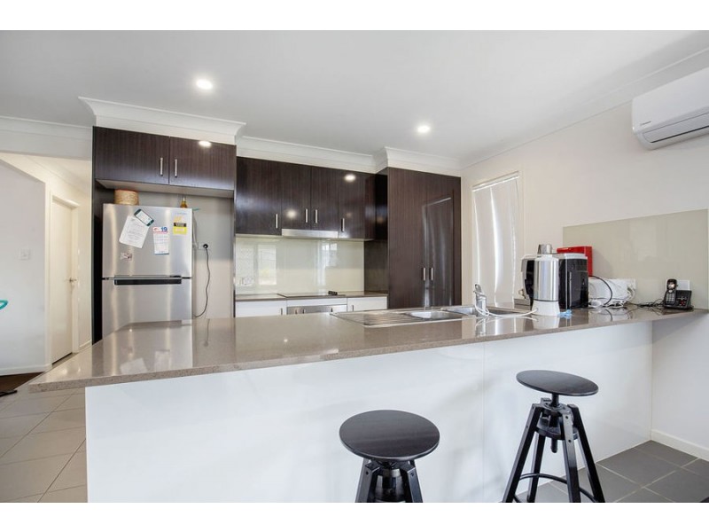 52 Dixon Drive, Pimpama QLD 4209