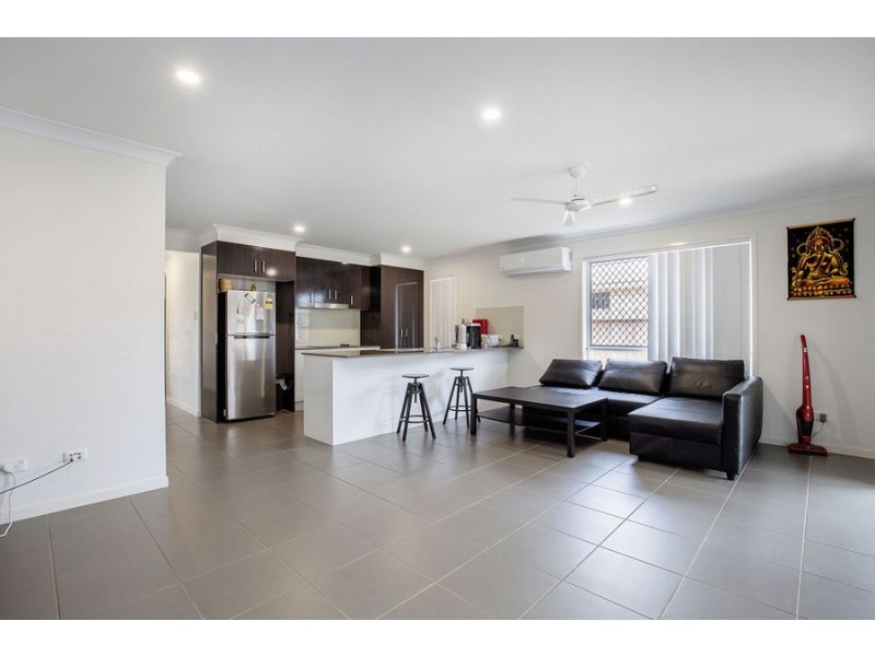 52 Dixon Drive, Pimpama QLD 4209