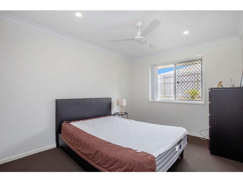 52 Dixon Drive, Pimpama QLD 4209