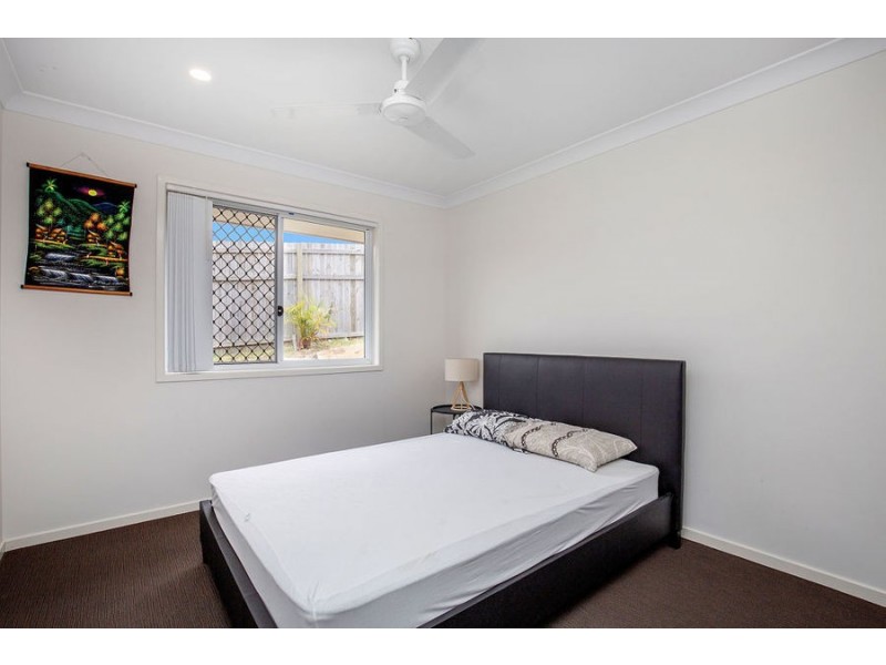 52 Dixon Drive, Pimpama QLD 4209