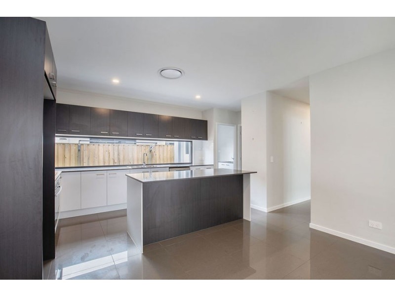 54 Lindeman Street, Pimpama QLD 4209