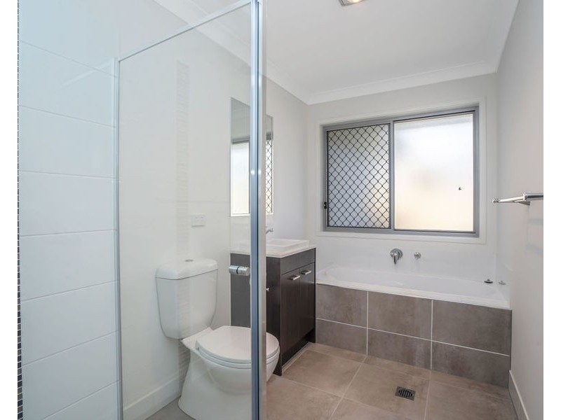 68 Great Sandy Circuit, Pimpama QLD 4209
