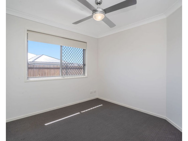 68 Great Sandy Circuit, Pimpama QLD 4209