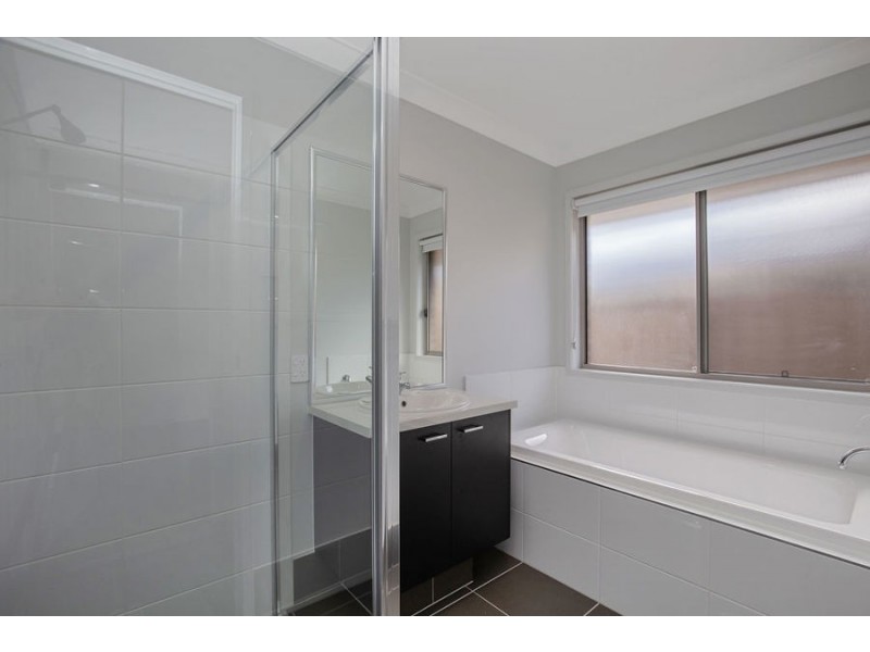 62 Lindeman Circuit, Pimpama QLD 4209