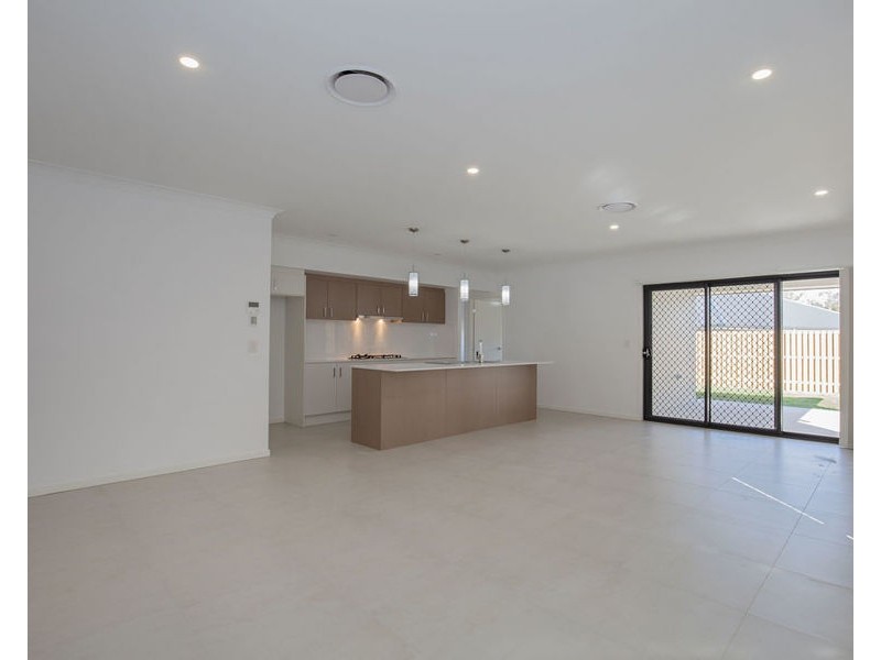 86 Girtin Circuit, Pimpama QLD 4209