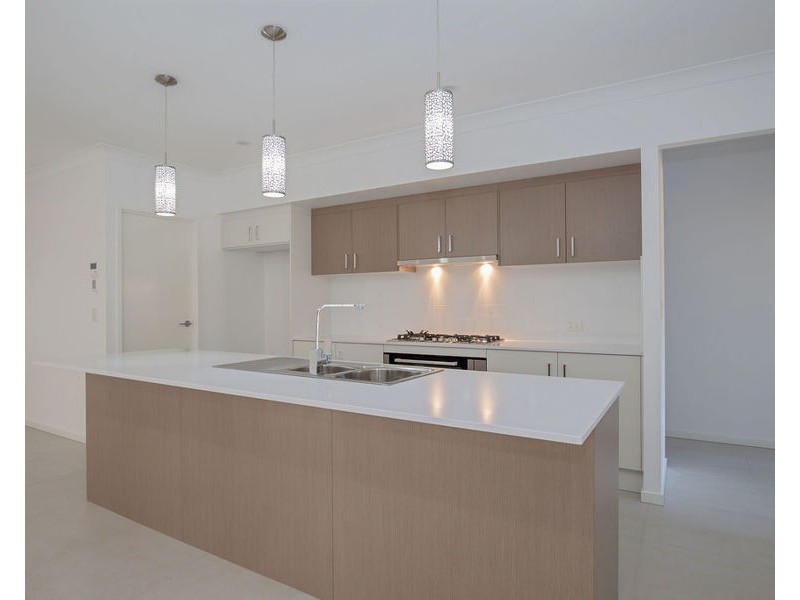 86 Girtin Circuit, Pimpama QLD 4209