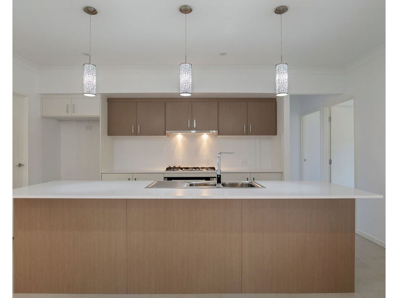 86 Girtin Circuit, Pimpama QLD 4209