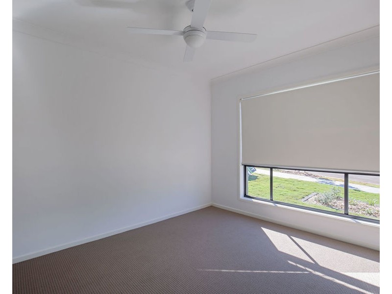 86 Girtin Circuit, Pimpama QLD 4209