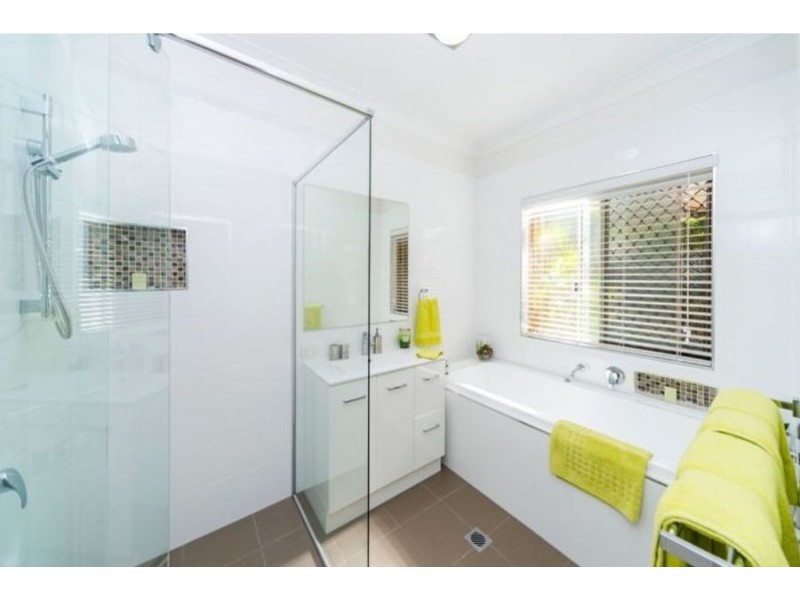 55 Arnold Palmer Drive, Parkwood QLD 4214