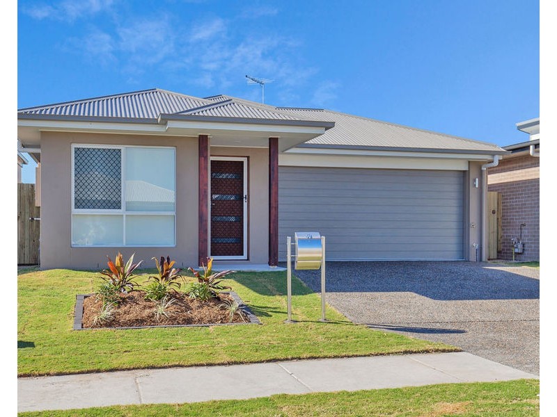 49 Oxford St, Pimpama QLD 4209