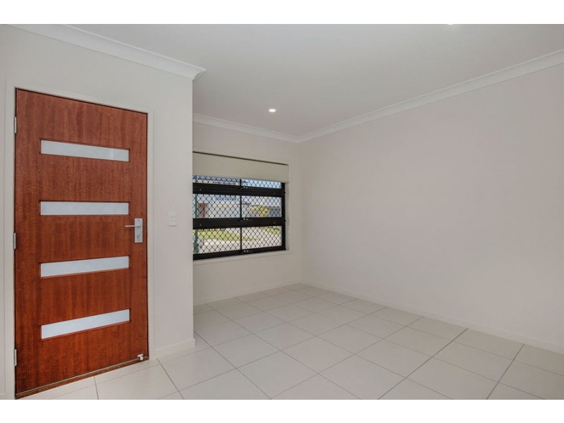 45 Oxford St, Pimpama QLD 4209