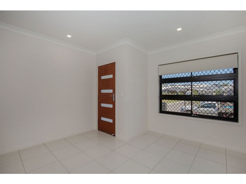 45 Oxford St, Pimpama QLD 4209