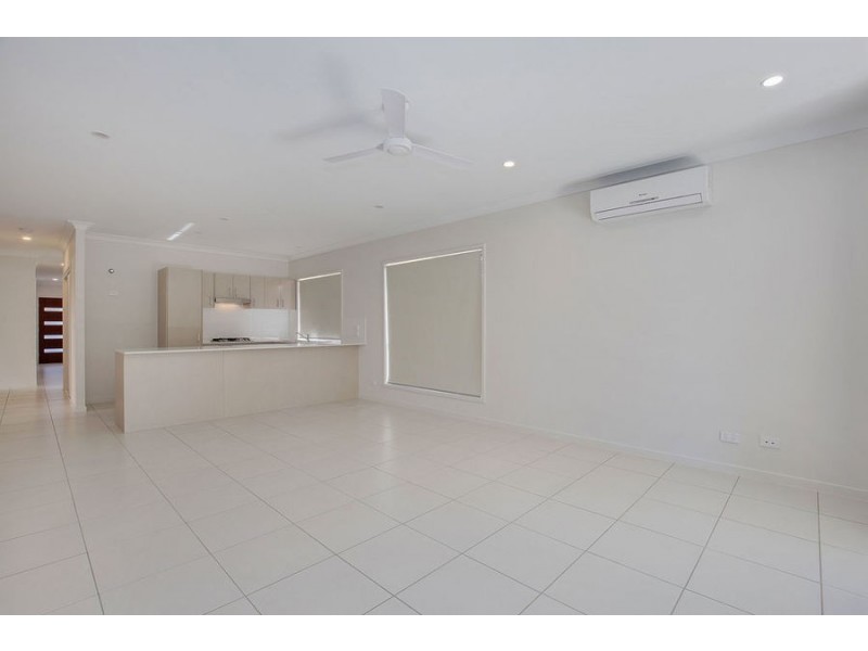 45 Oxford St, Pimpama QLD 4209