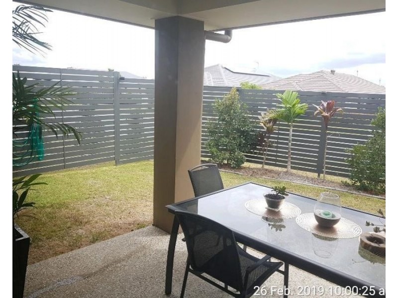 2/2 Gatina Crescent, Coomera QLD 4209